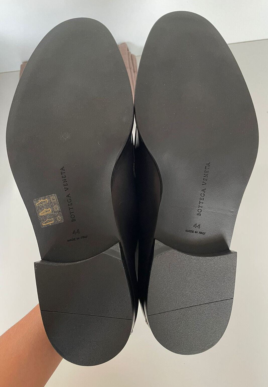 Мужские кожаные черные туфли Bottega Veneta 890 долларов США (44 евро) 417021 IT 