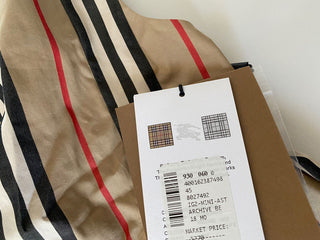 Neu mit Etikett: 270 $ Burberry Baby-Mädchen-Astrid-Streifenkleid, 18 Monate