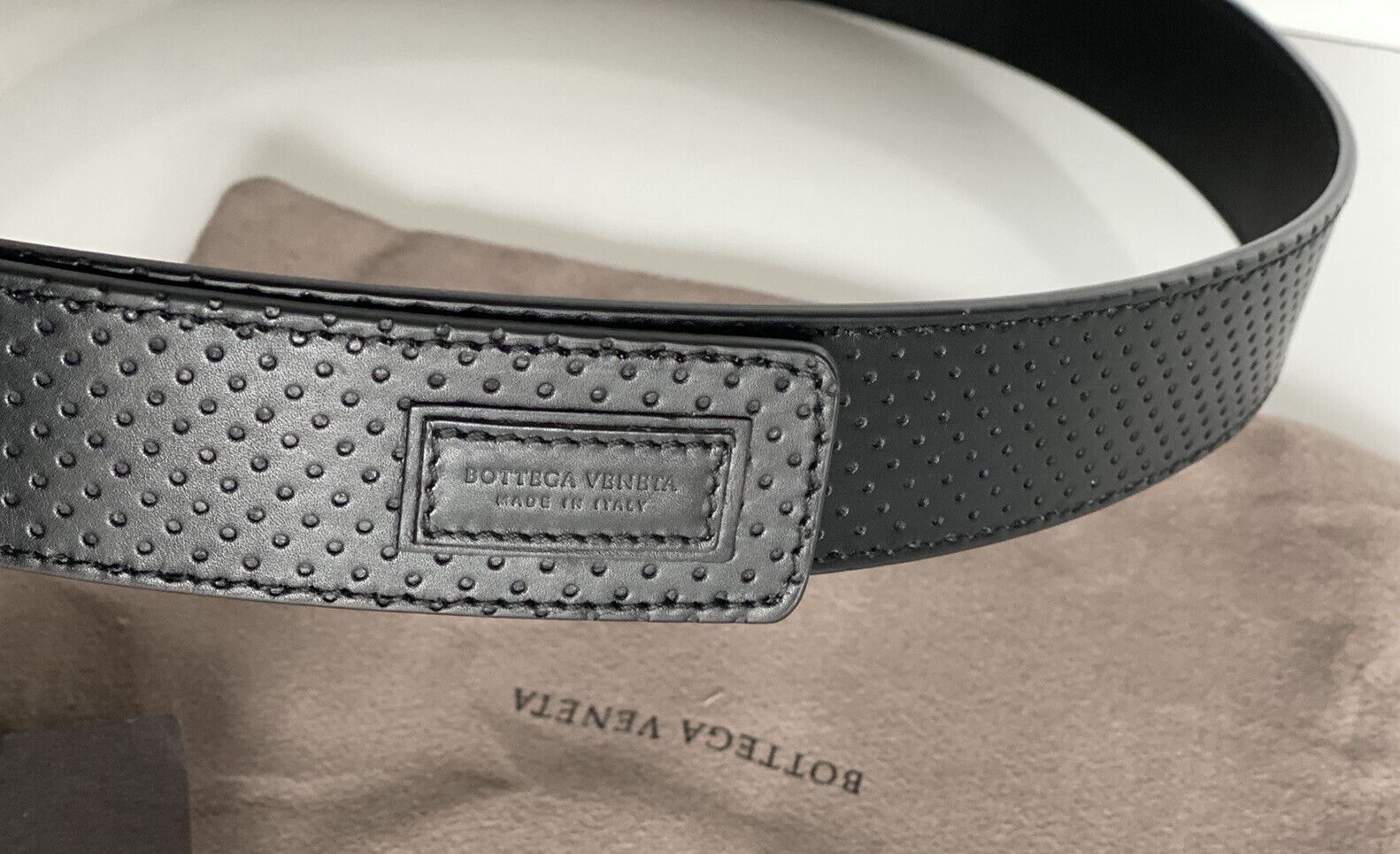 New $490 Bottega Veneta Perforated Leggero Calf Leather Black Belt 90/36 571068