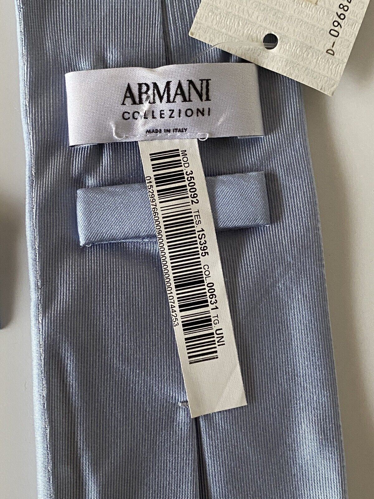 Синий галстук Armani Collezioni, сделанный в Италии, $150,00. 