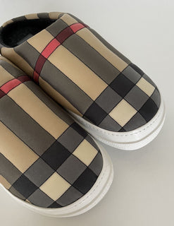 NIB Burberry Women's Archive Beige Mule Sneakers 9 US (39 Euro) 8046987 Italy