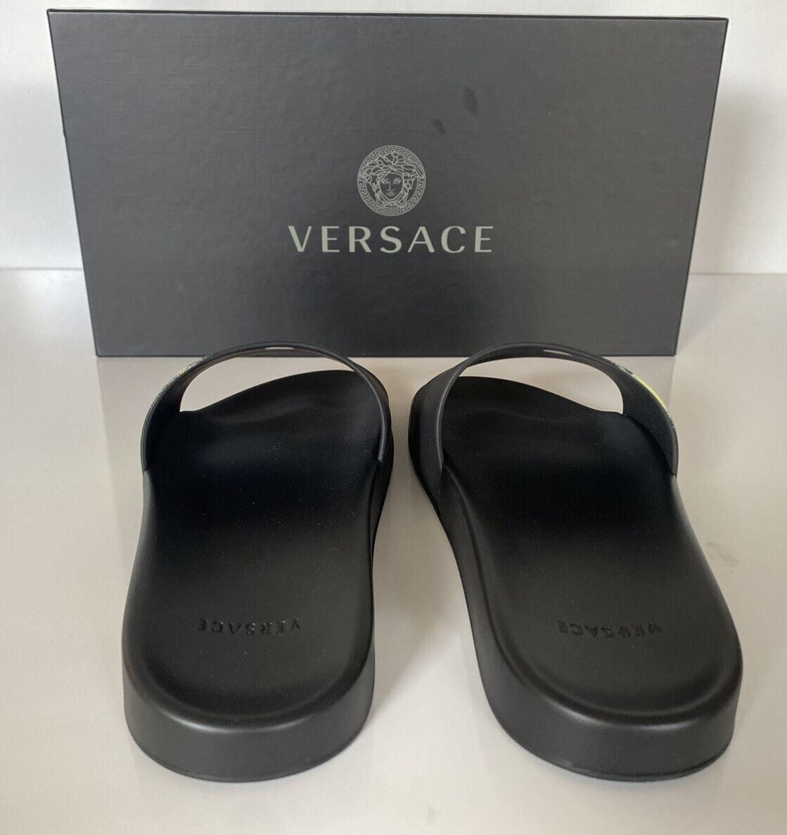 NIB 450 долларов США Versace Baroccoflage шлепанцы для бассейна черные 8 США (41 евро) Италия 