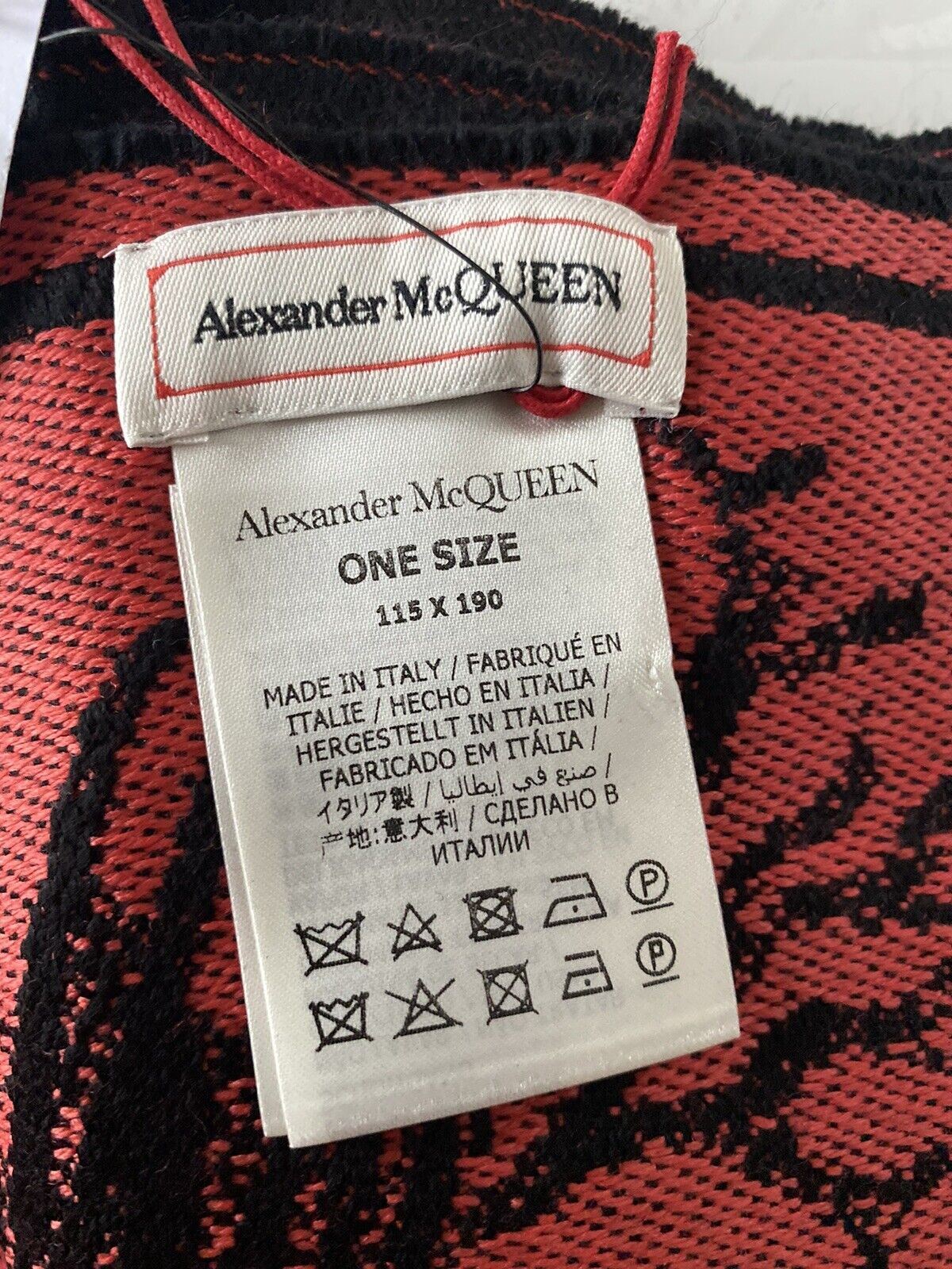 Neu mit Etikett: Wollschal mit Alexander McQueen-Logo und Unterwasserdruck, 115 x 190, hergestellt in Italien