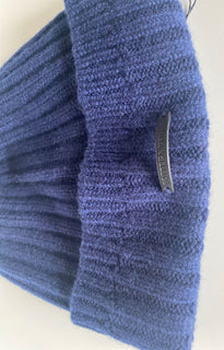 Neu mit Etikett: 350 $ Bottega Veneta Strickmütze aus 100 % Kaschmir Dk Blue Small 578913 Italien 
