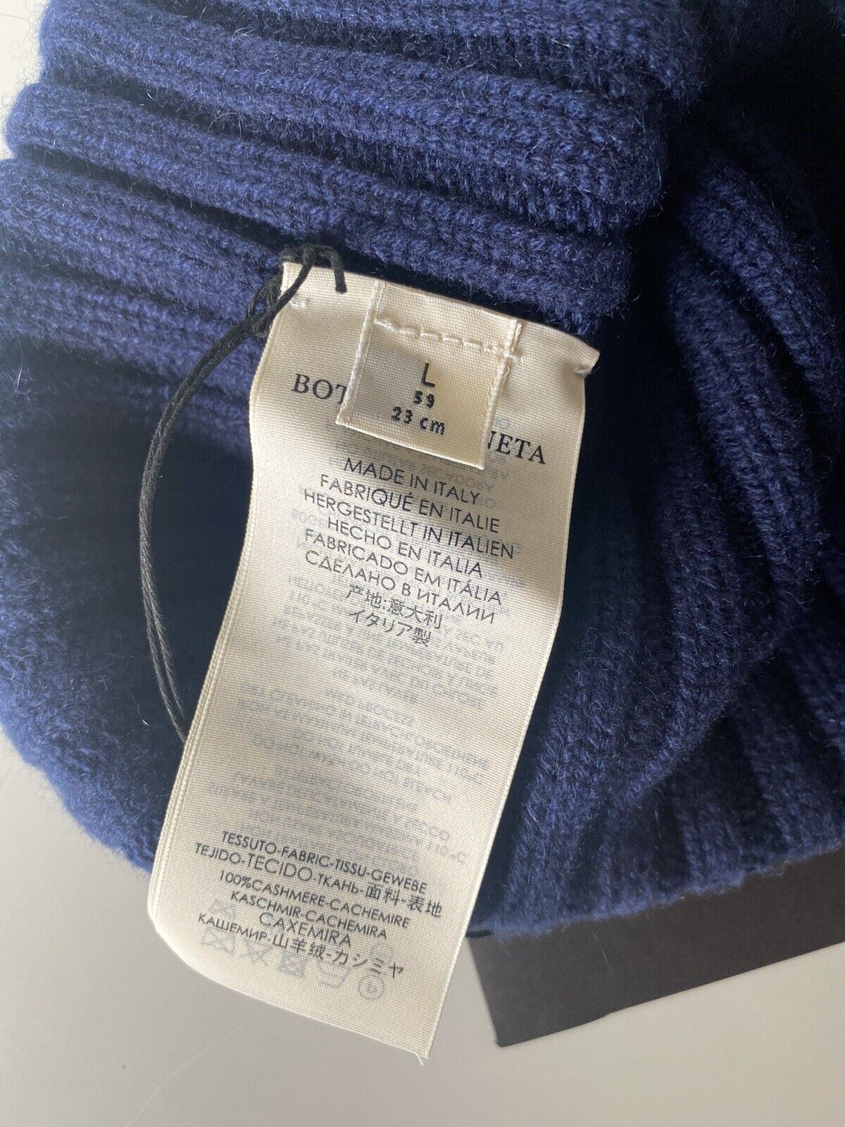 NWT $350 Bottega Veneta 100% Cashmere Knit Beanie Hat Dk Blue Large 578913 Italy