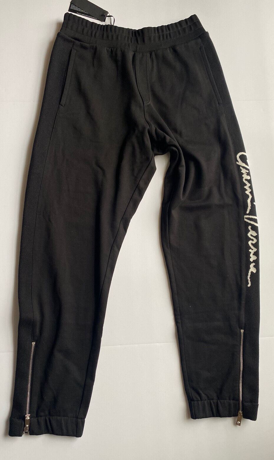 NWT $850 Versace Men's Black Mitchel Fit Pants Size Medium Made in Italy A86887
