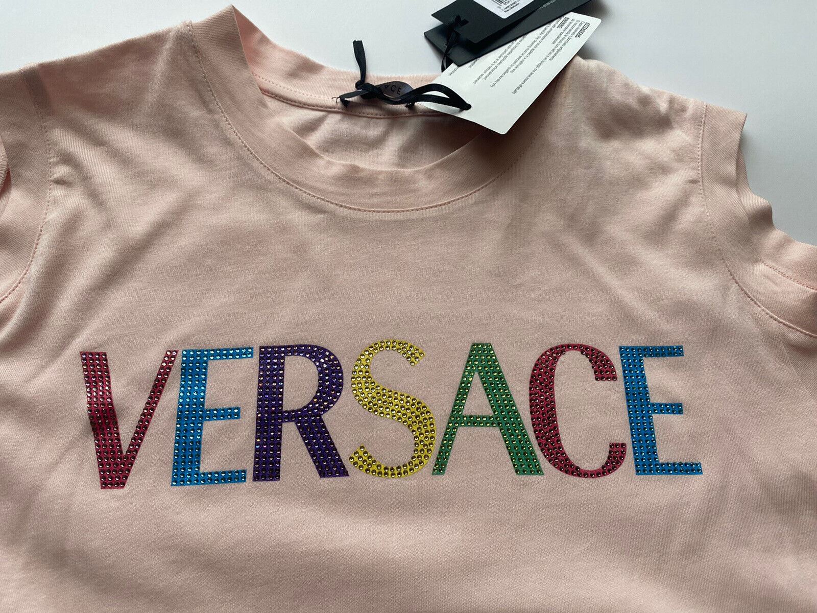 Neu mit Etikett: Versace Damen-T-Shirt aus Jersey mit Stickerei-Logo und Rose, 10 US (44 Euro) 1004970