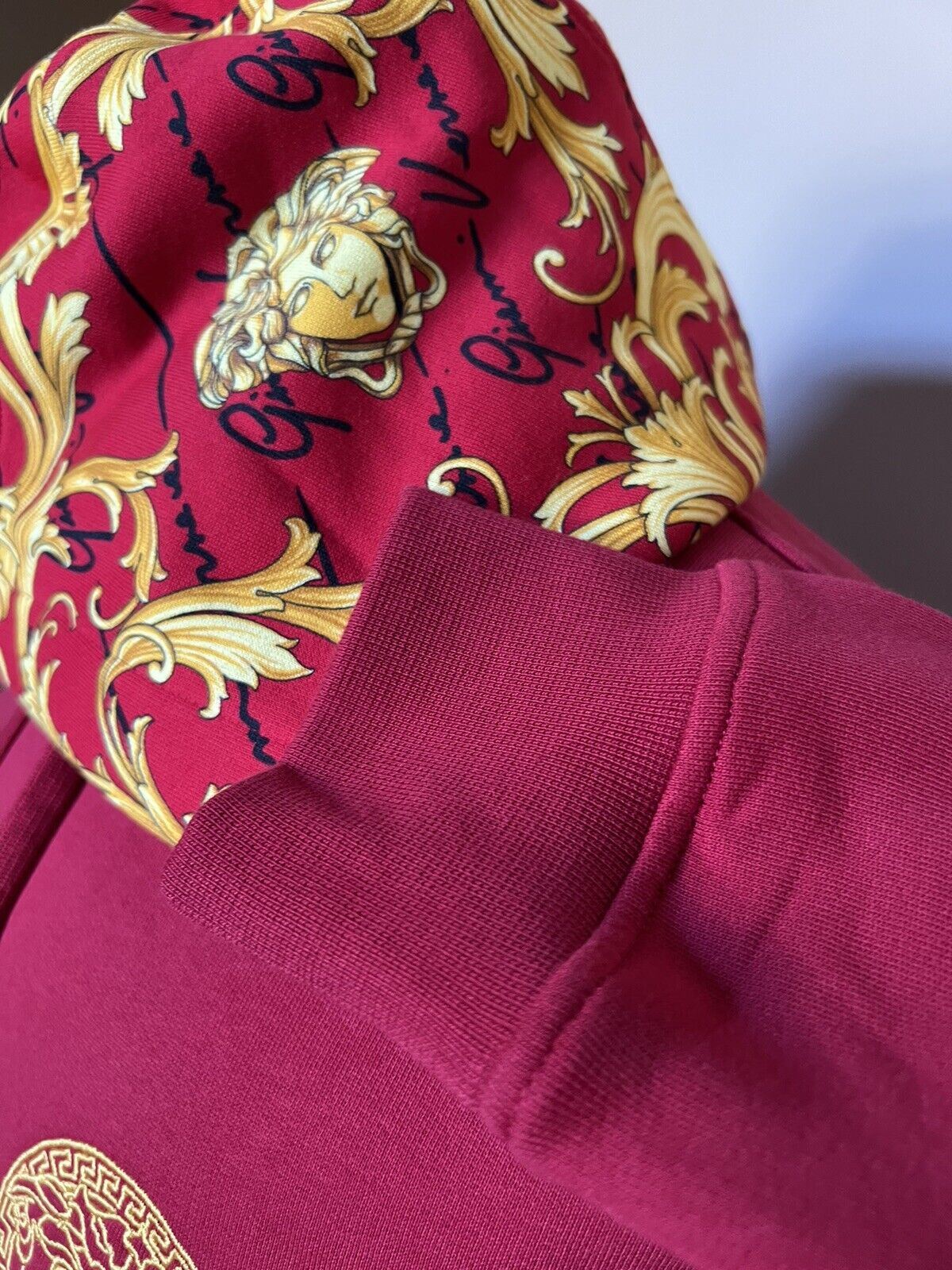 NWT $1150 Versace Medusa Baroque Print Sweatshirt with Hoodie Red S 1003253