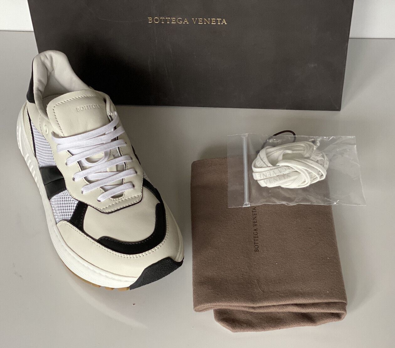 NIB $790 Bottega Veneta Men's Leather & Mesh Sneakers White/Black 9.5 US 565646