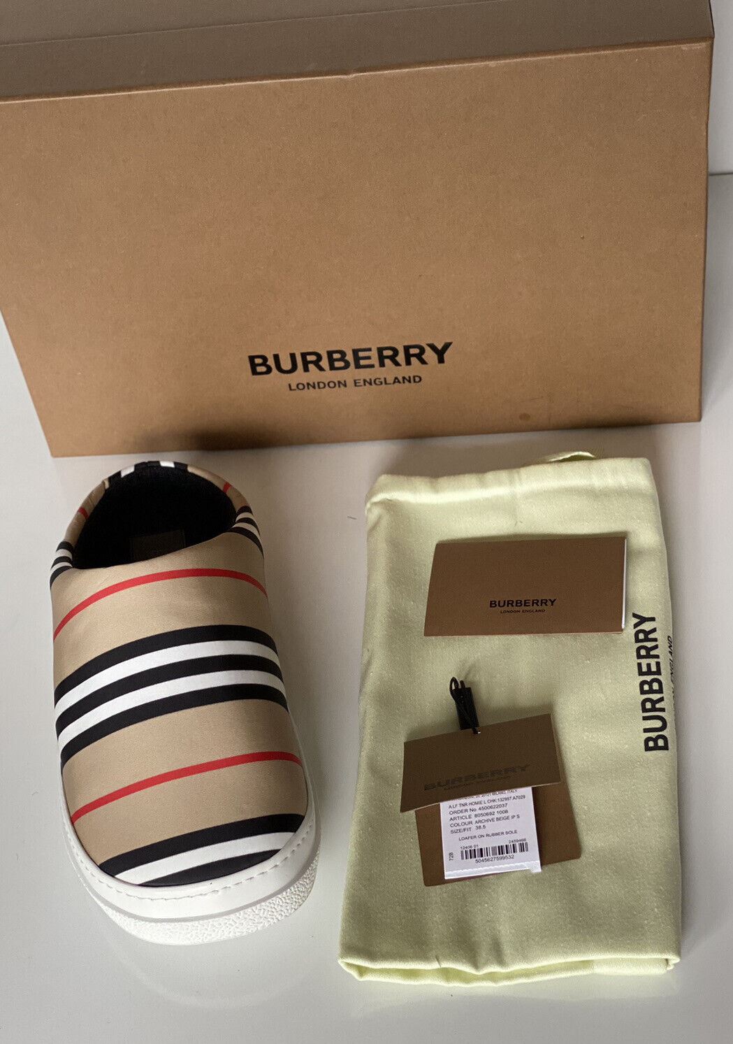 NIB $520 Burberry Womens Archive Beige Loafers  8.5 US (38.5 Euro) 8050692 Italy