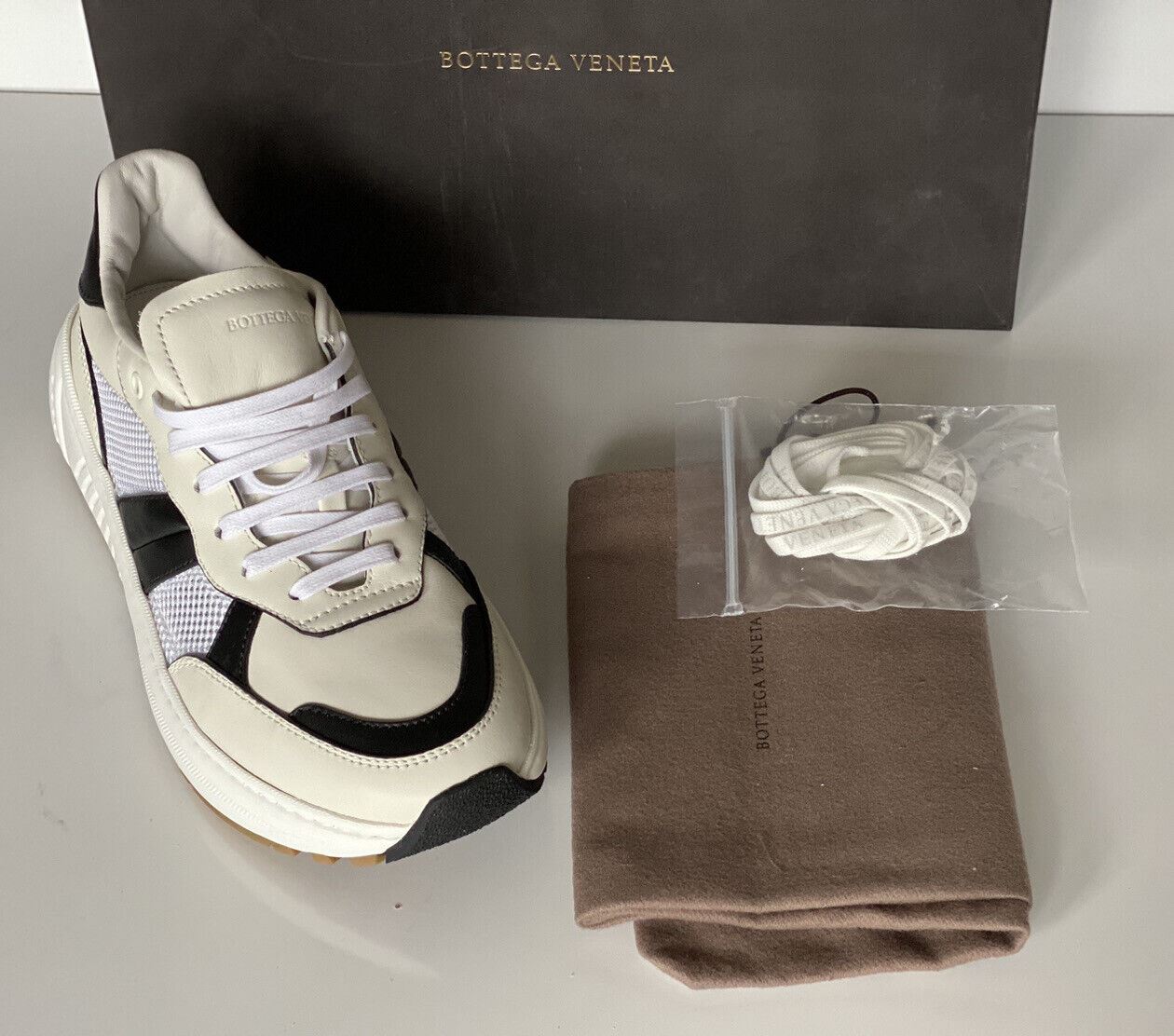 NIB $ 790 Bottega Veneta Herren-Sneaker aus Leder und Mesh Weiß/Schwarz 13 US 565646