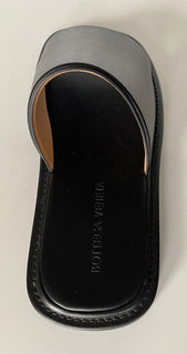 NIB $ 690 Bottega Veneta Herren-Sandalen aus Wiener Kalbsleder Schwarz 9 US 667087 IT