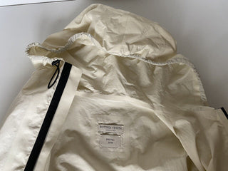 Neu mit Etikett: 1.850 $ Bottega Veneta Herren-Blouson-Tech-Nylon-Kreidejacke mit Kapuze 42 US