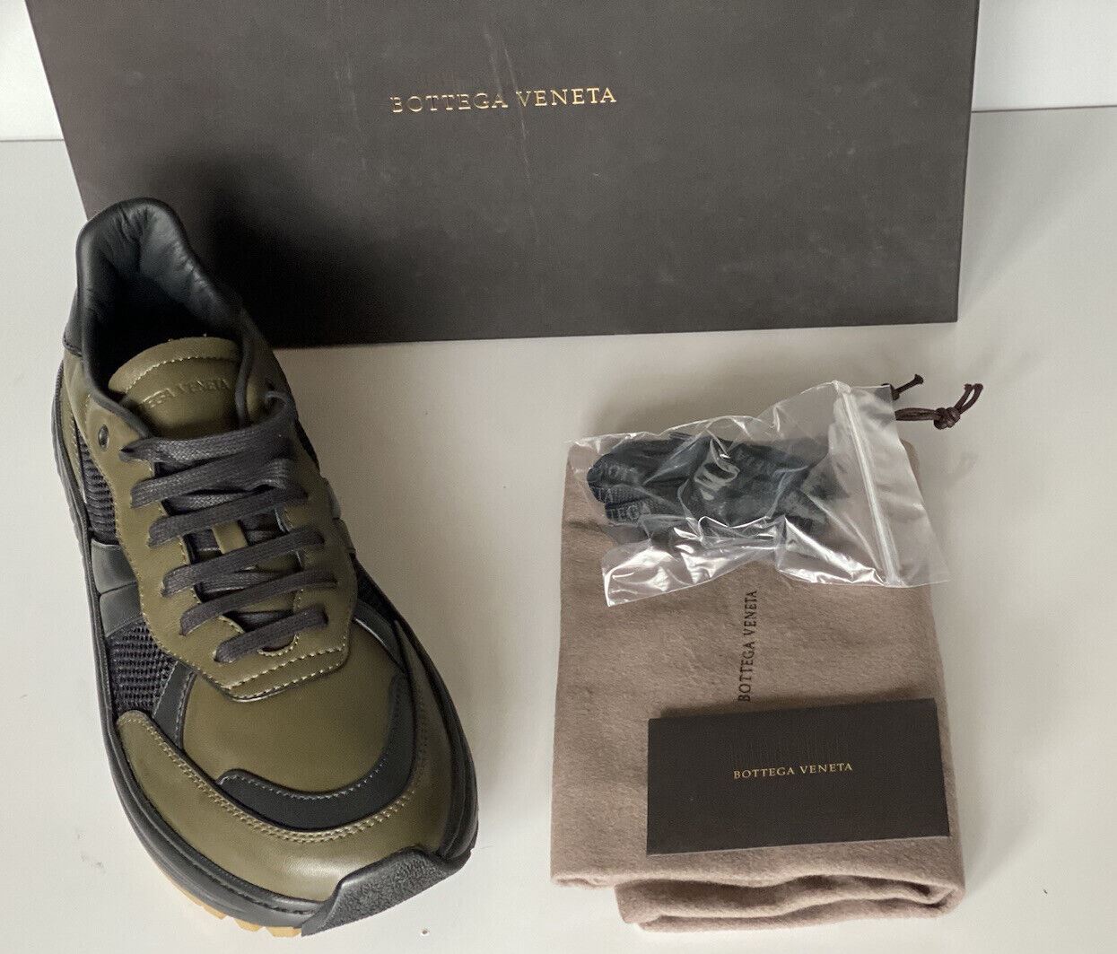 NIB $790 Bottega Veneta Mens Speedster Leather & Mesh Sneakers 10 US 565646 3362