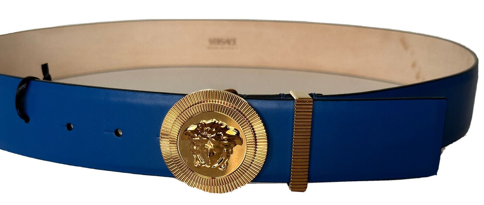 Синий кожаный ремень с пряжкой Medusa Versace 550 долларов США 90 (36), сделано в Италии 