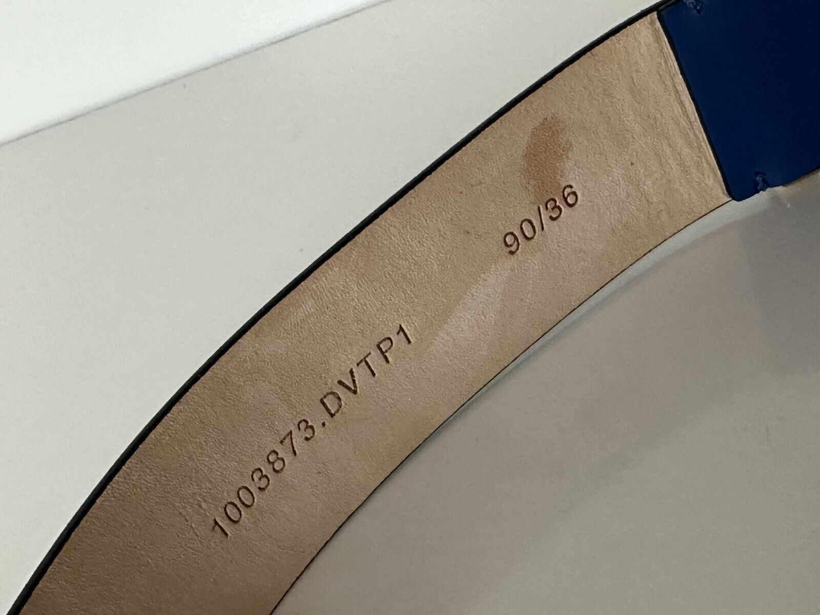 NIB 550 $ Versace Blauer Ledergürtel mit Medusa-Schnalle 90 (36) Hergestellt in Italien 
