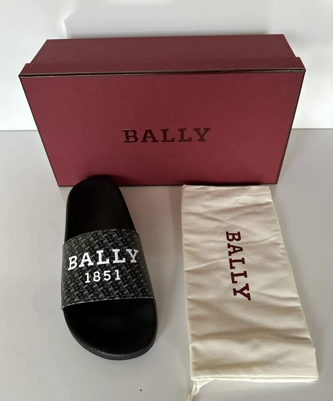NIB Bally Sabrio Men's Slide Rubber Black Logo Sandals 10 US 6301209 Italy