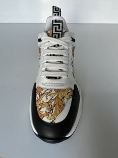 NIB $ 950 VERSACE Weiße Turnschuhe mit Barock-Print Größe 13 US (46 Euro) 1002781 IT 