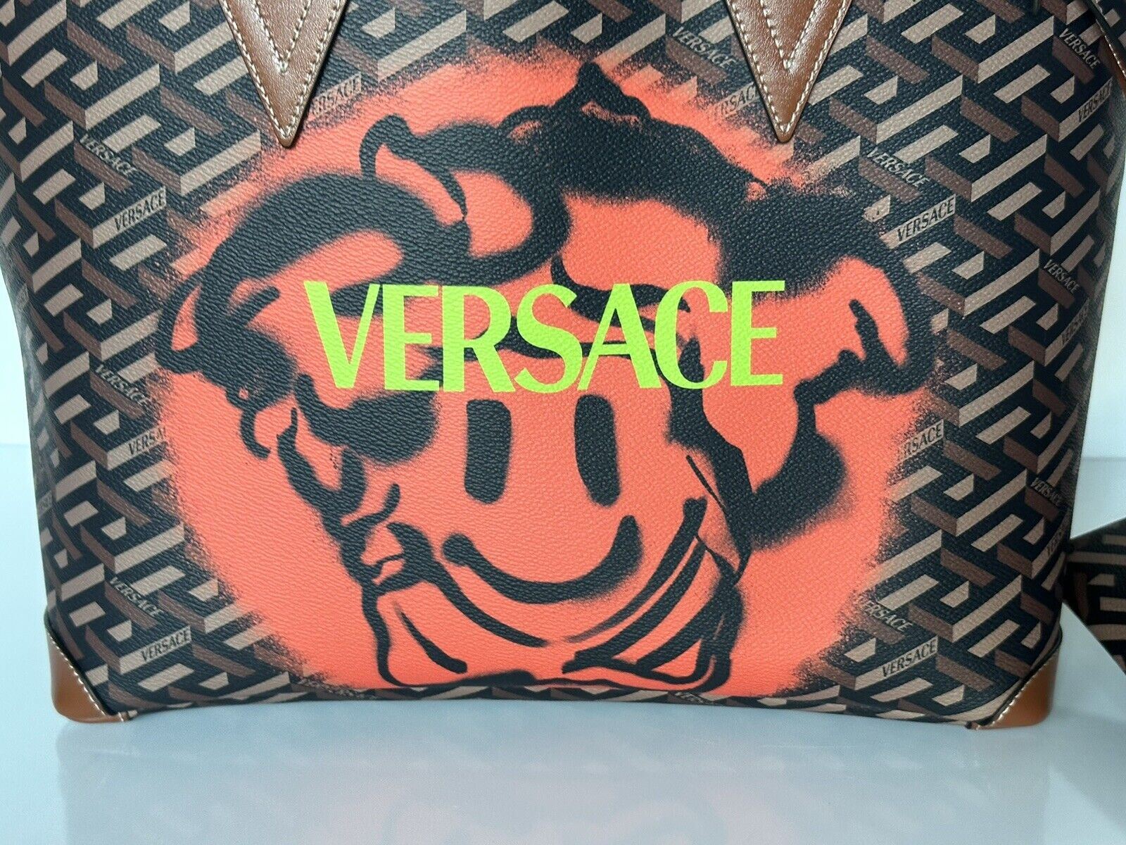 NWT Versace Greca Signature Smiley Medusa Tote Bag Removable Pouch IT 1008109