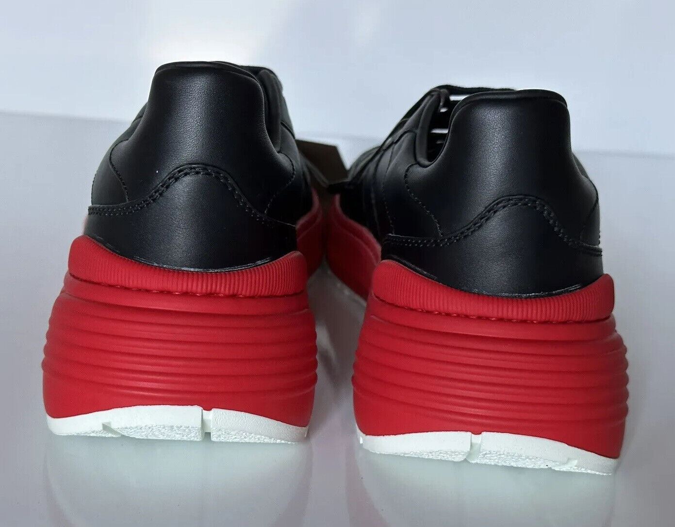 NIB $850 Bottega Veneta Men’s Black/Red Leather Sneakers 9 US (42 Euro) 565646