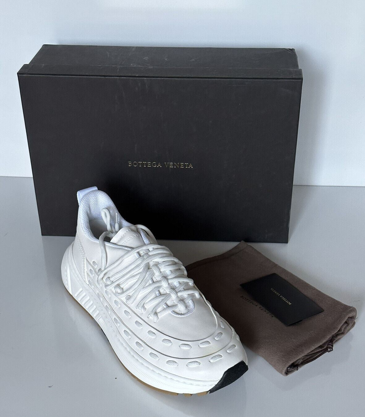 New $950 Bottega Veneta Mens Leather White Sneakers 11 US (44 Euro) 578305