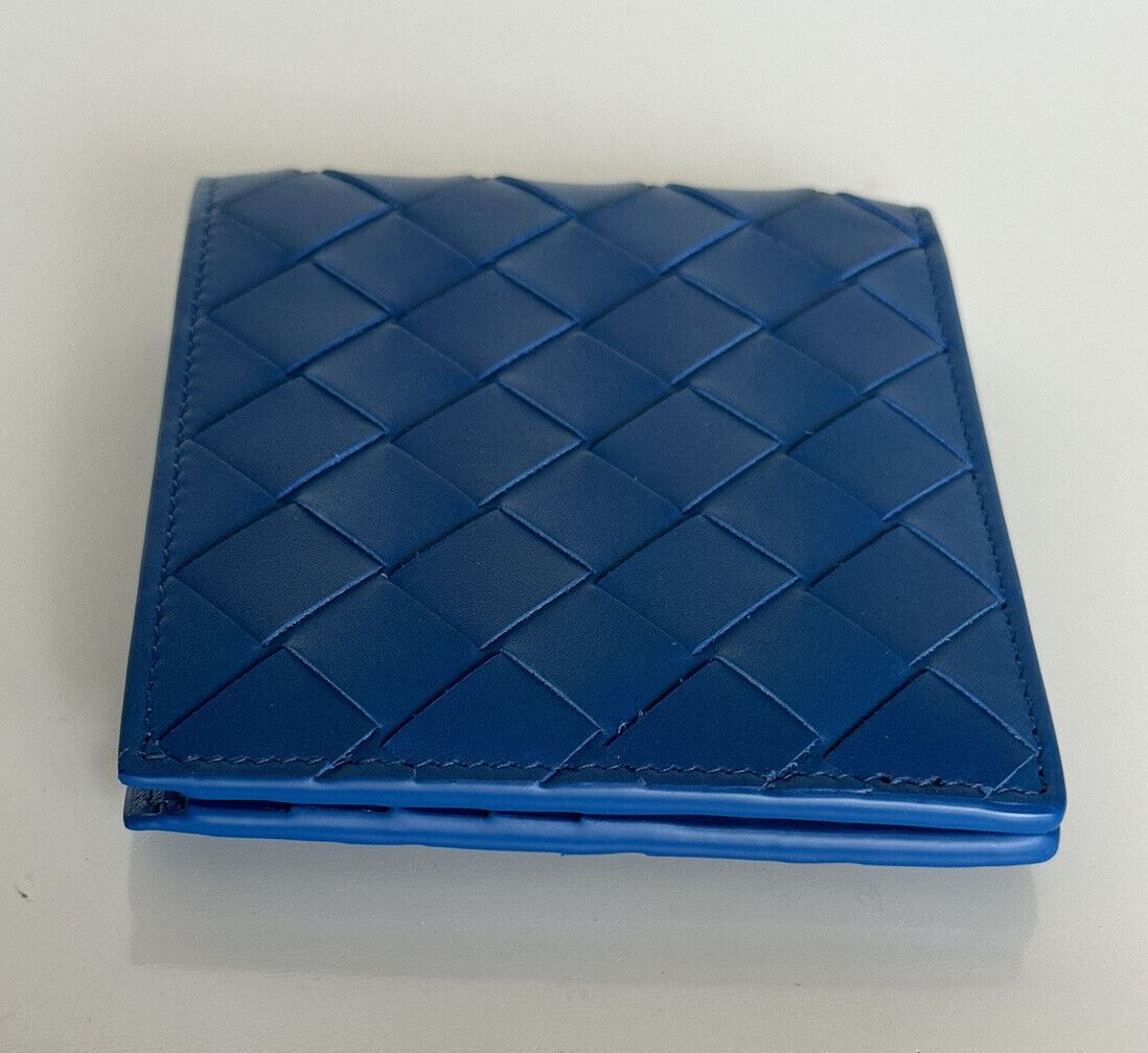 Neu mit Etikett: 550 $ Bottega Veneta Intrecciato Bluette Bi-fold Wallet aus Leder 605721 Italien