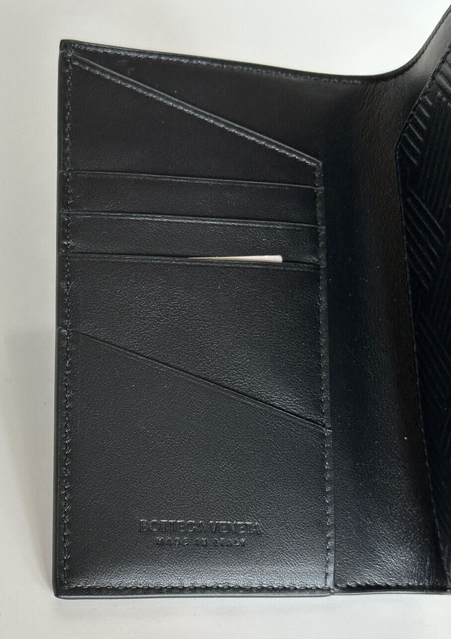NWT 380 долларов США Bottega Veneta Кожаная обложка для паспорта с тиснением, черная/серебристая 667061 IT