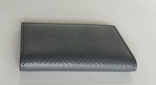 Neu mit Etikett: 420 $ Bottega Veneta Slim Kartenetui aus geprägtem Kalbsleder Grau 592619 Italien