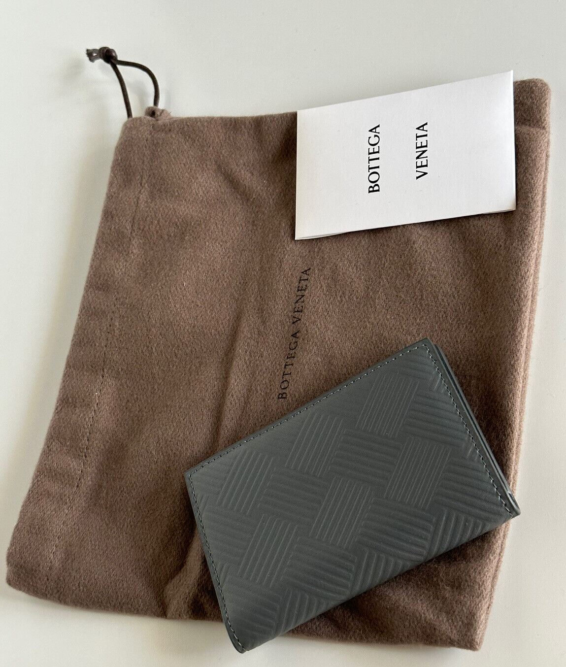 NWT $420 Bottega Veneta Slim Debossed Calf Leather Card Wallet Grey 592619 Italy