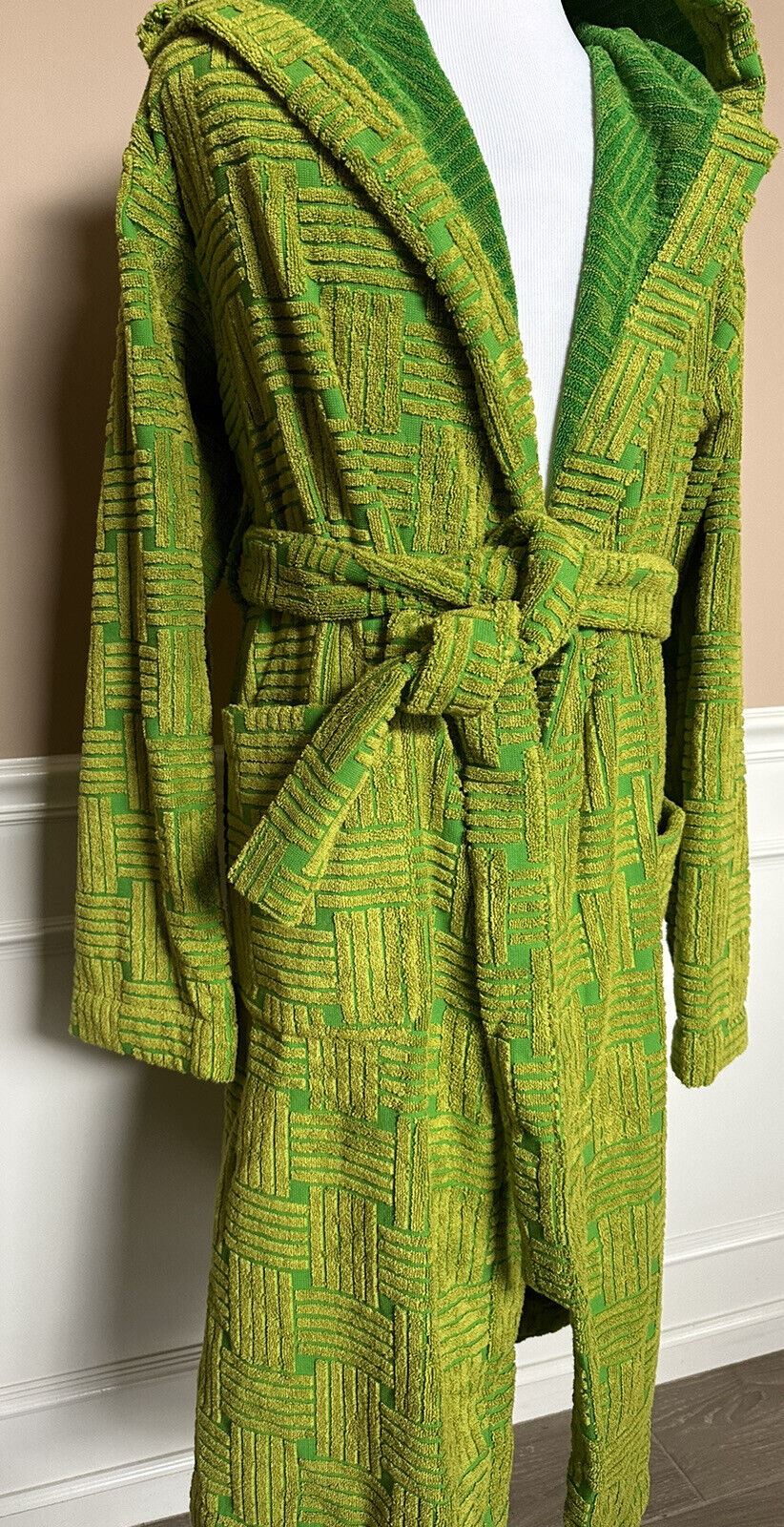 NWT $800 Bottega Veneta Intreccio Pattern Cotton Terry Bathrobe Kiwi L 656097 IT