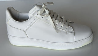 NIB 690 $ Bottega Veneta Herren-Sneakers aus weißem Kalbsleder 9,5 US (42,5) 578298