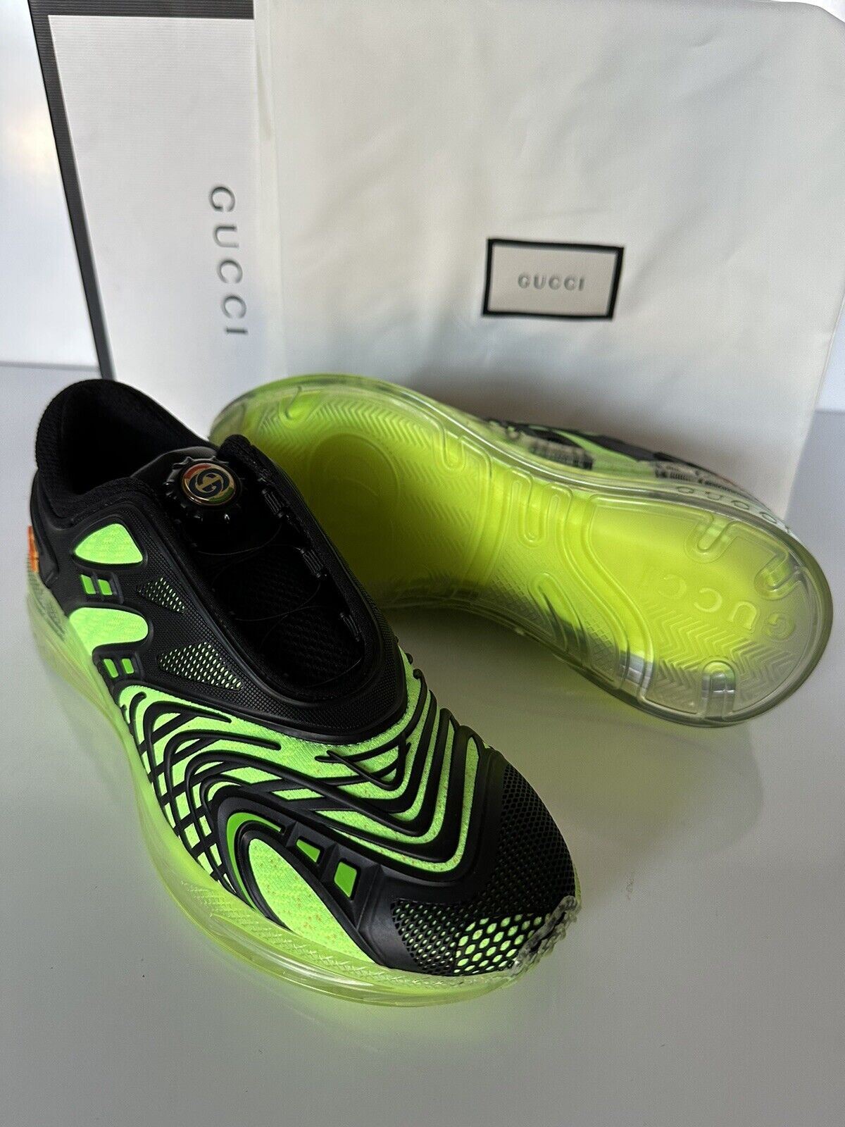 NIB Gucci Ultrapace R Sneakers In Black and Green 8.5 US (Gucci 8) 620337 IT