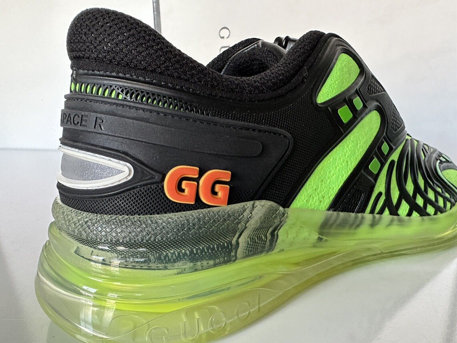 Черные и зеленые кроссовки NIB Gucci Ultrapace R 8 US (Gucci 7.5) 620337 IT