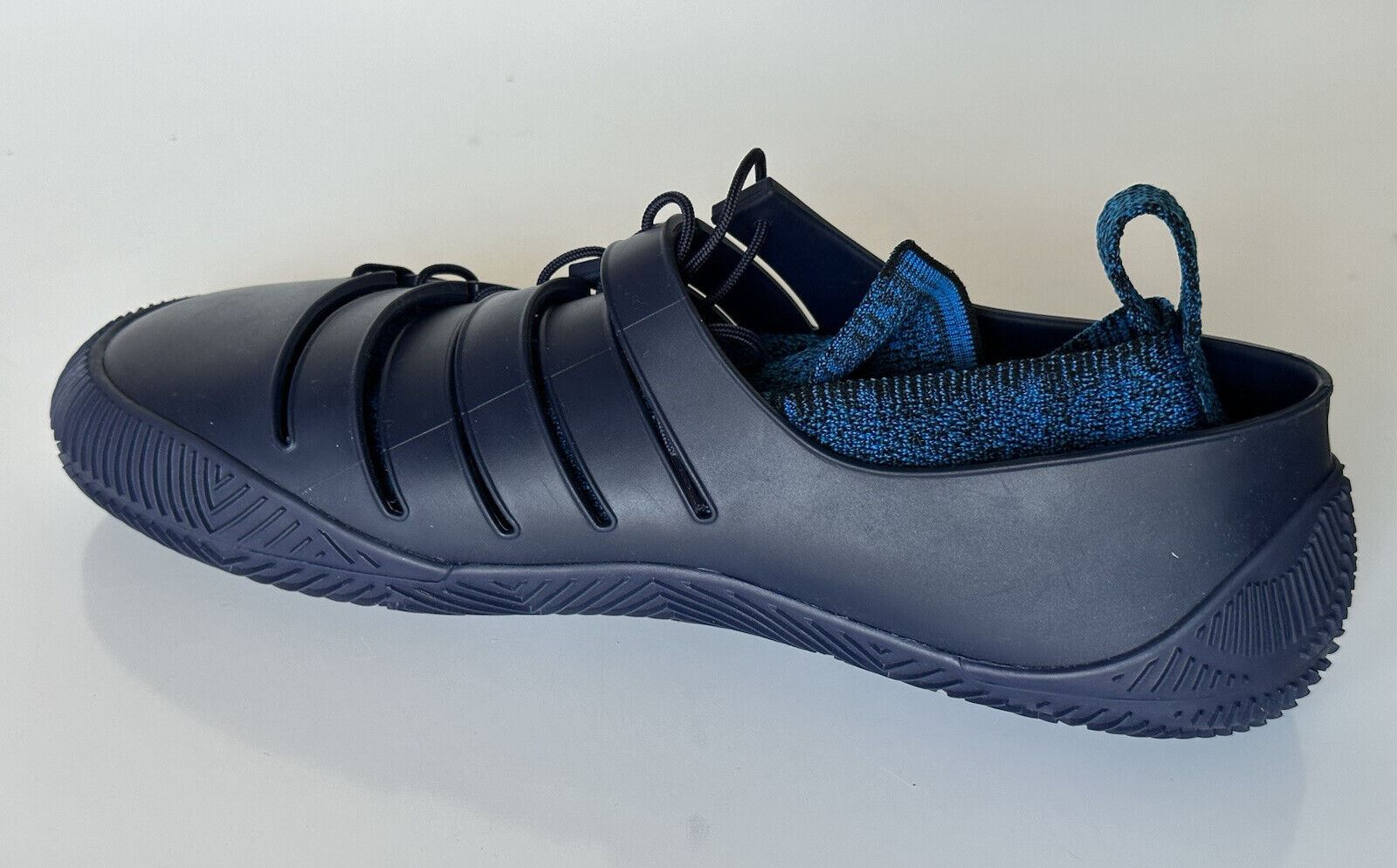 NIB 750 долларов США Bottega Veneta Tech Knit Rubber Blue Climber Кроссовки 10 США 658725 IT 