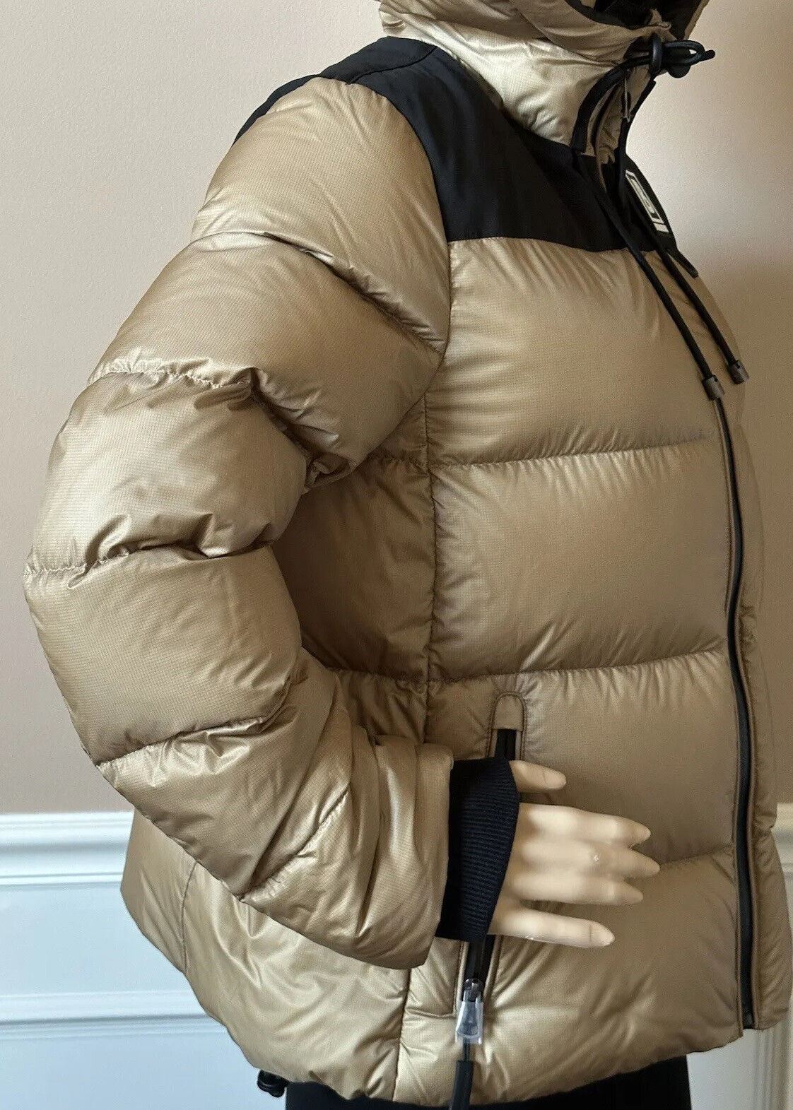 NWT $1350 Burberry London Women's Hooded Puffer Jacket Soft Fawn Medium 8061337