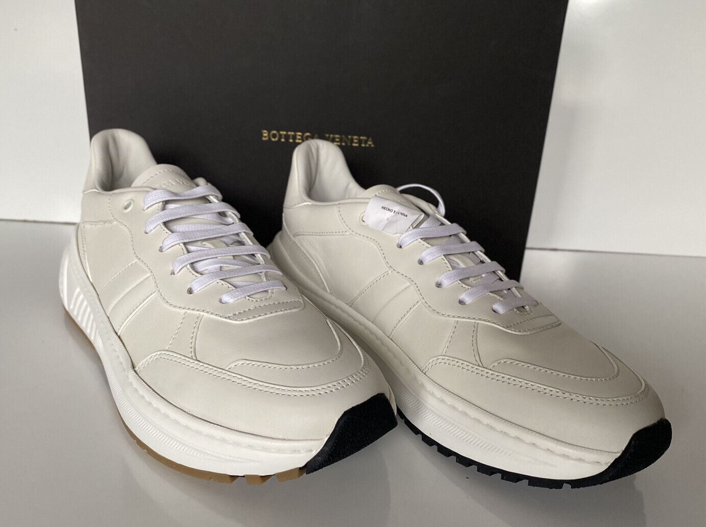 NIB $850 Bottega Veneta Men’s White Calf Leather Sneakers 9.5 US 565646 9117