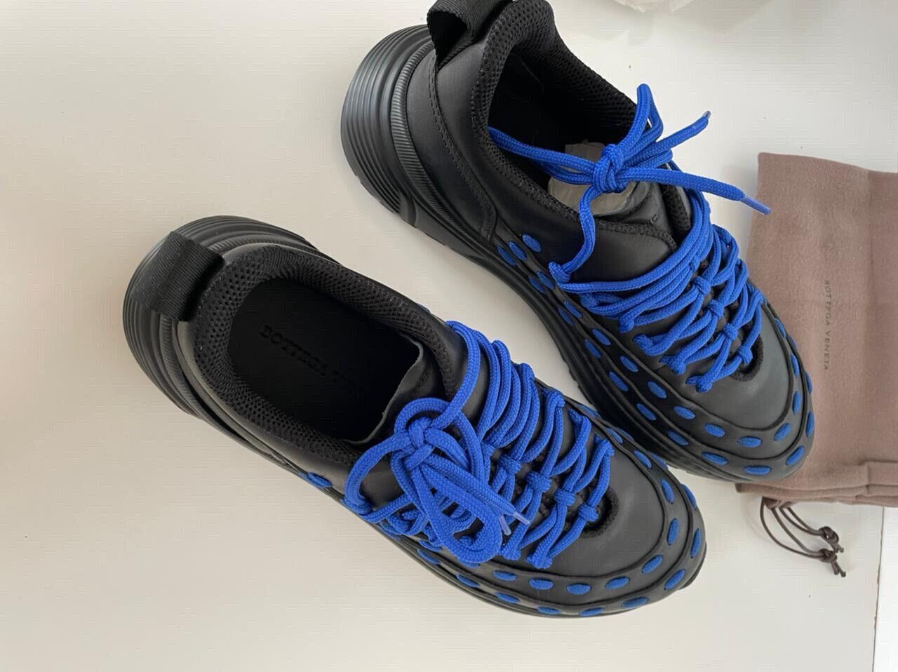 NIB $950 Bottega Veneta Mens Leather Black/Blue Sneakers 8.5 US 578305 1014