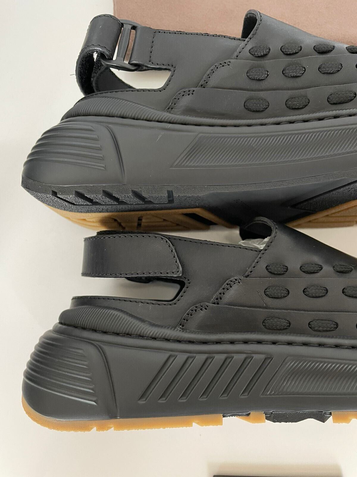 NIB $950 Bottega Veneta Mens Leather Black Sneakers Sandals 13 US (46 Eu) 578304