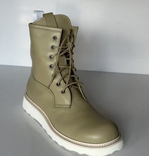 NIB $ 950 Bottega Veneta Leder Grüne leichte Schnürstiefel 10 US 578289