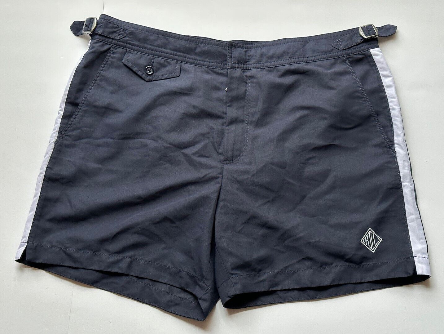 Neu mit Etikett: 395 $ Polo Ralph Lauren Purple Label Herren-Badeshorts in Blau/Weiß XL Portugal 