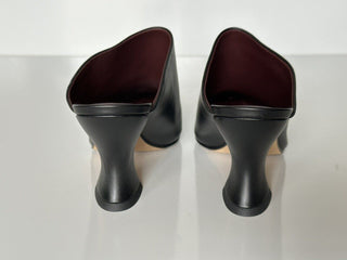 NIB $ 760 Bottega Veneta Napa Leder Black Almond Toe Mules Schuhe 8 US 608838 IT