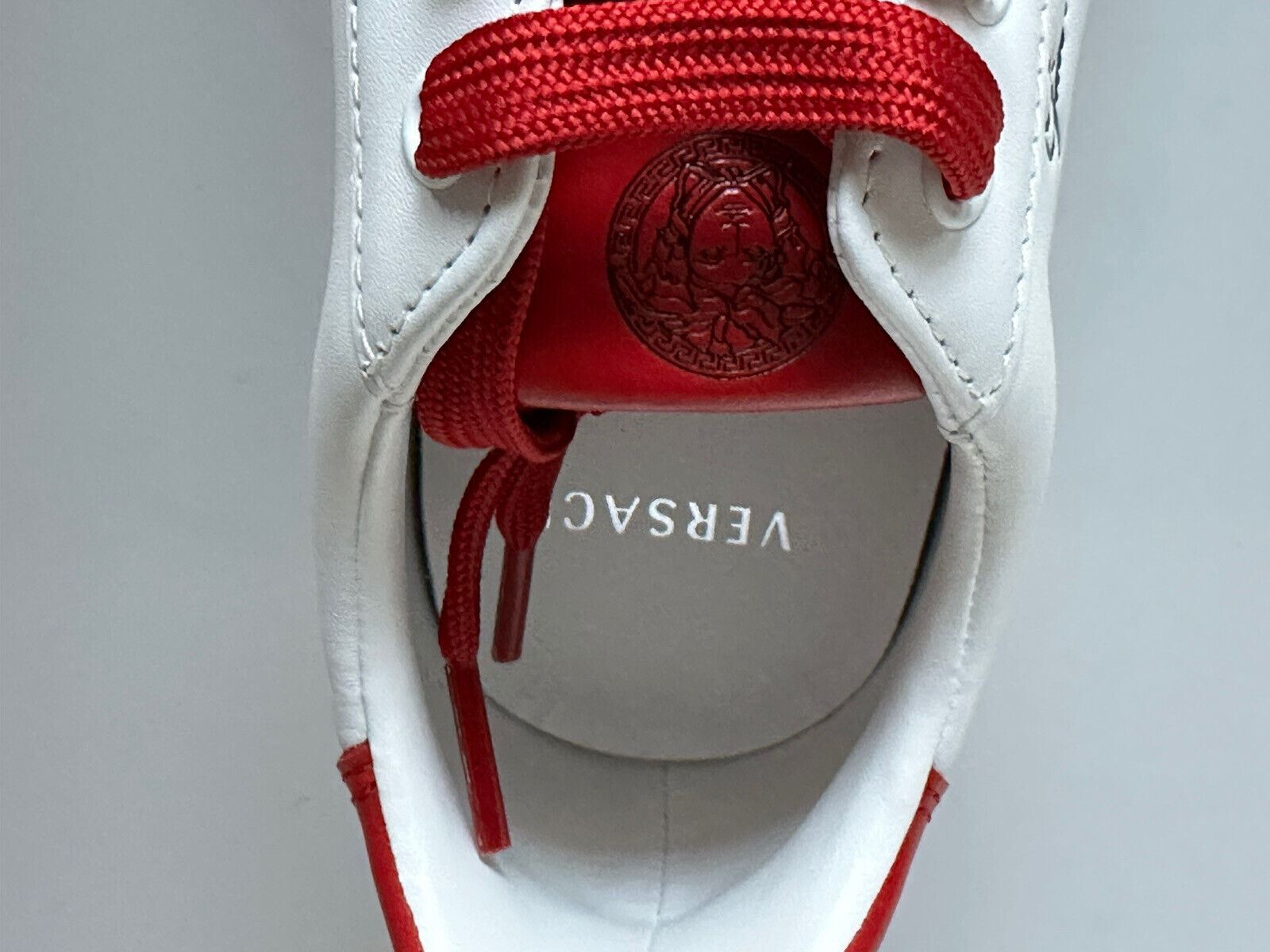 NIB $750 Versace Low Top White/Red Leather Sneakers 8 US (38 Euro) 1002773