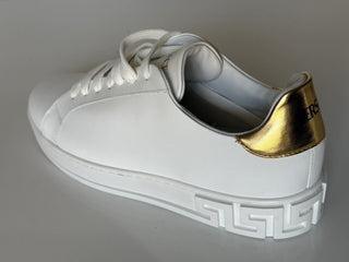 NIB Versace Low Top Damen-Sneaker aus weißem Leder, 9 US (39 Euro), hergestellt in Italien 