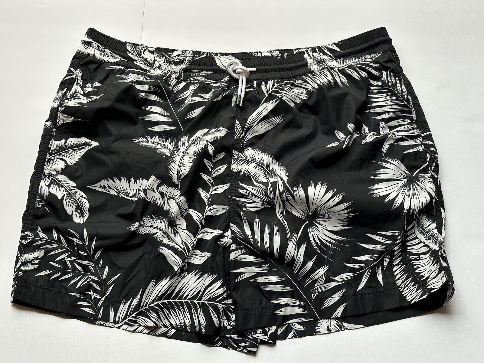 NWT $395 Polo Ralph Lauren Purple Label Mens Black/White Swim Shorts Trunks M