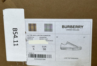 NIB 590 $ Burberry Deep Maroon Low Top Sneakers für Damen 8 US (38 Eu) 8057611 IT 