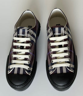 NIB 590 $ Burberry Deep Maroon Low Top Sneakers für Damen 8 US (38 Eu) 8057611 IT 