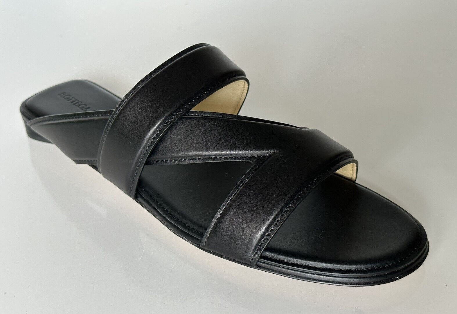 NIB $ 760 Bottega Veneta Kalbsleder Mule Sandalen Schuhe Schwarz 10 US 651374 