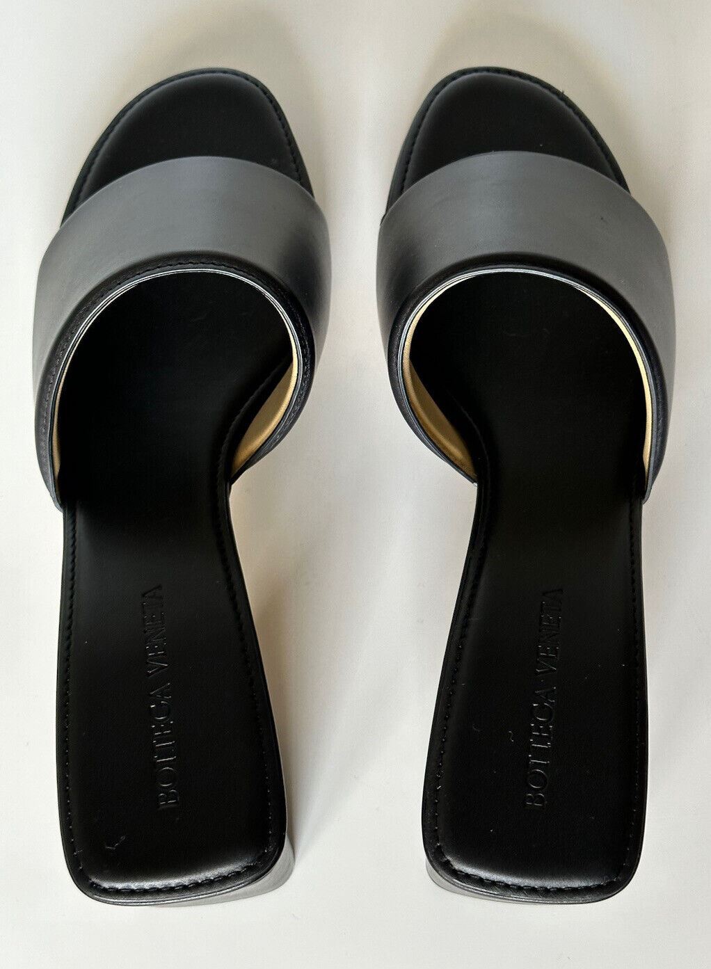NIB $ 760 Bottega Veneta Kalbsleder Sandalen Schuhe Schwarz 8 US 651378 Italien 
