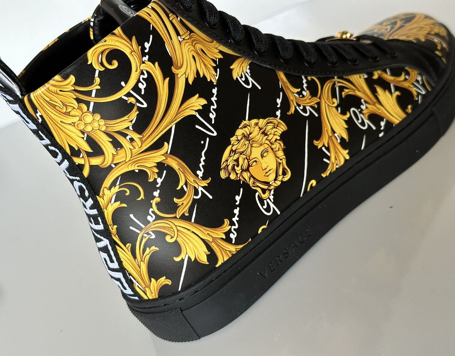 NIB $950 Versace Leather Medusa Baroque Black High-top Sneakers 11 (44) 1002782