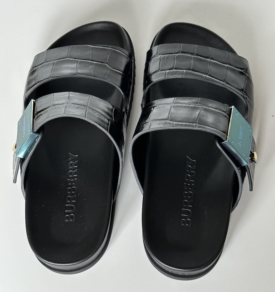 NIB $ 770 Burberry Olympia Damen-Sandalen in glänzendem Schwarz 7 US (37) 8053308 Italien 